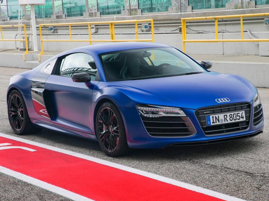  Audi R8 V10 Plus 2012 года  (WW) (фото 6 из 23)